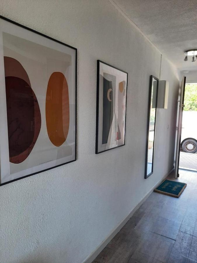 Entre St-Raphael Et St-Tropez. Studio Pieds Dans L'Eau, A Partir De 600 Euros/Semaine. Сен-Глф Экстерьер фото